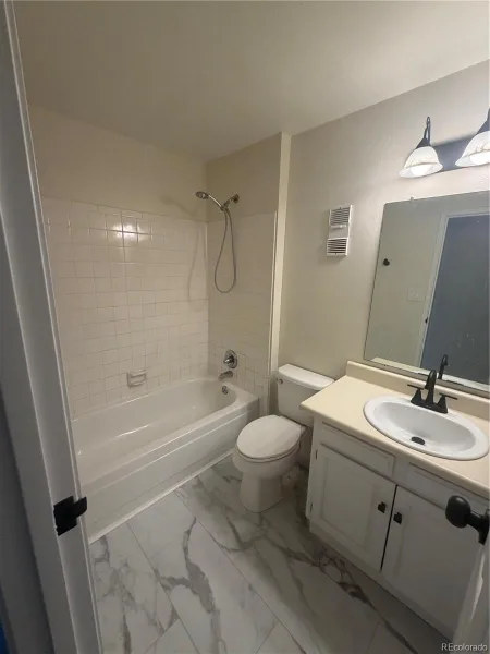 13507 E Asbury Drive #203 Aurora CO 80014 | MLS #REC9012146 09052026000423 800 7