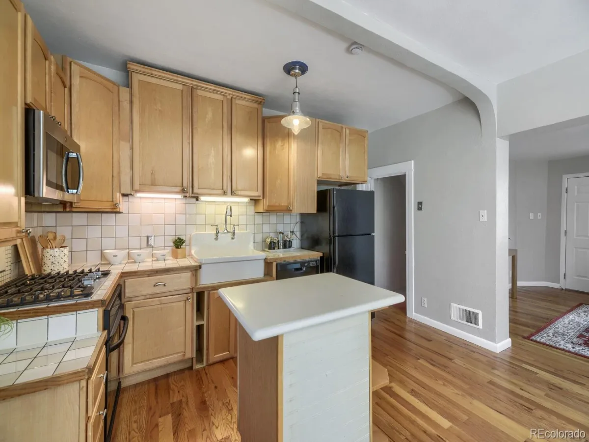 541-543 Logan Street Denver CO 80203 MLS #REC9014648 06082026211125 1200 6