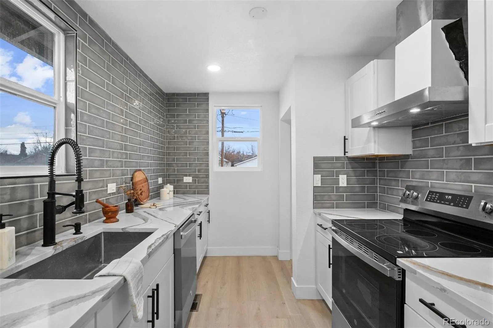 04202026025017 1600 10