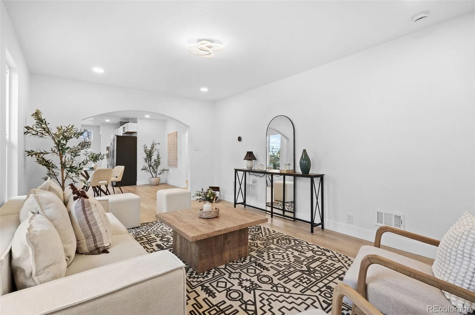 04202026025017 1600 4