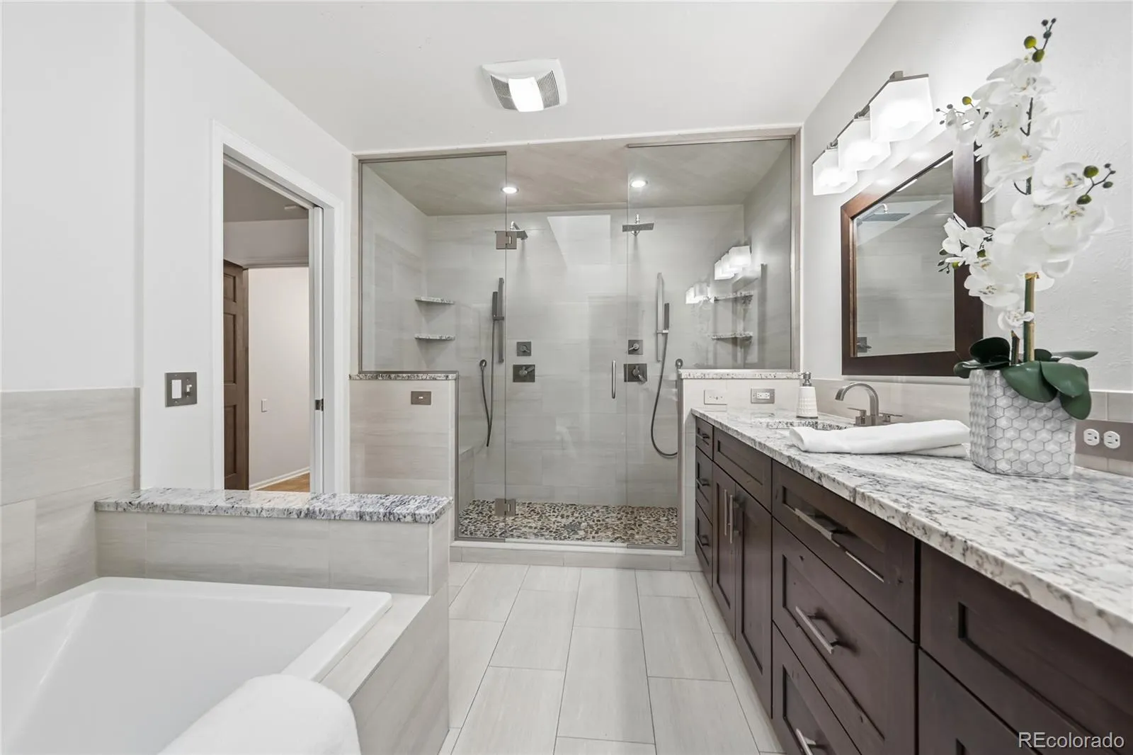 3086 E Hinsdale Avenue Centennial CO 80122 MLS #REC9016438 05142026212843 1600 21