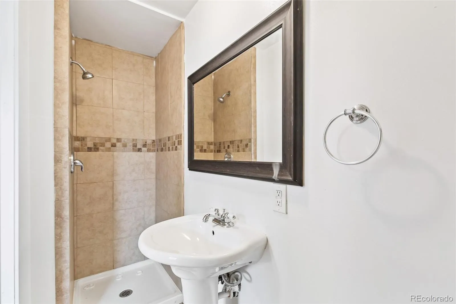 1348 S Xavier Street Denver CO 80219 MLS #REC9017230 05212026185721 1600 27