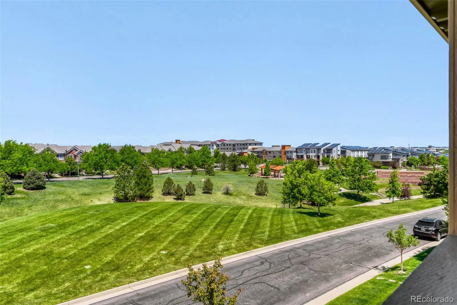 10262 Greentrail Circle Lone Tree CO 80124 MLS #REC9021191 06102026211616 1600 2