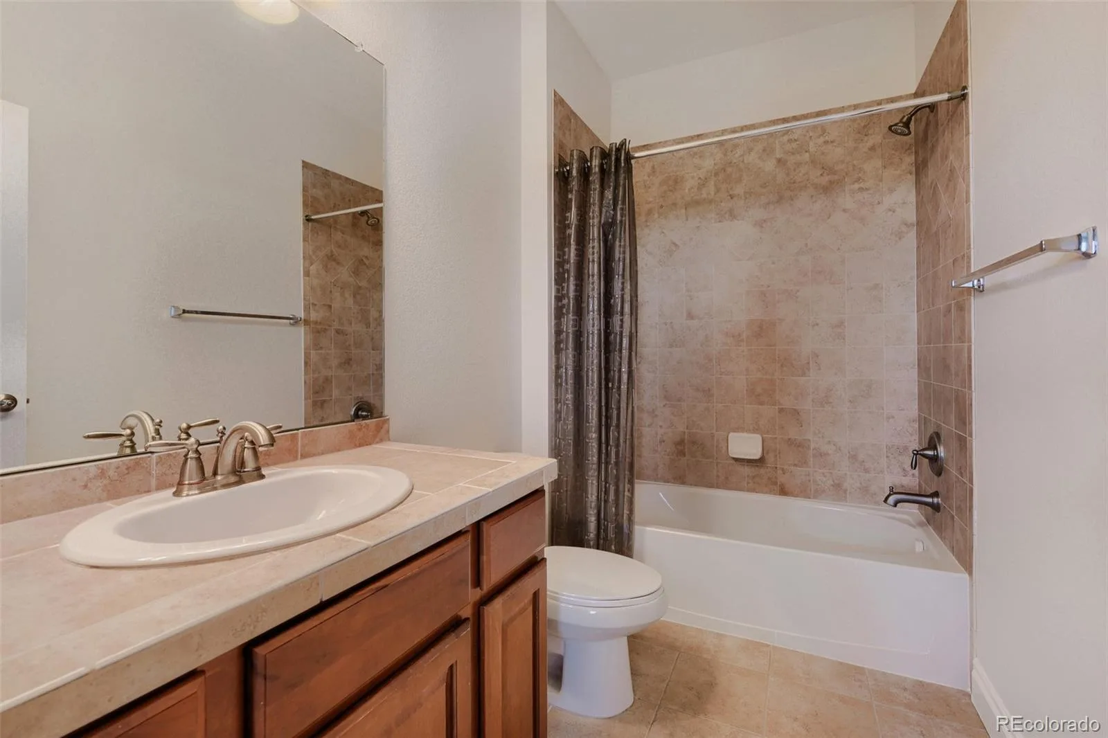 10262 Greentrail Circle Lone Tree CO 80124 MLS #REC9021191 06102026211616 1600 30
