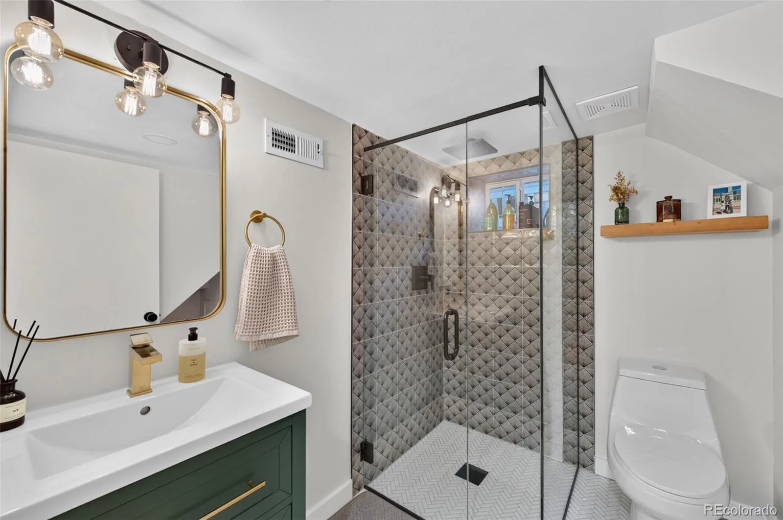 2060 S Franklin Street Denver CO 80210 | MLS #REC9022591 07302026155804 1600 27