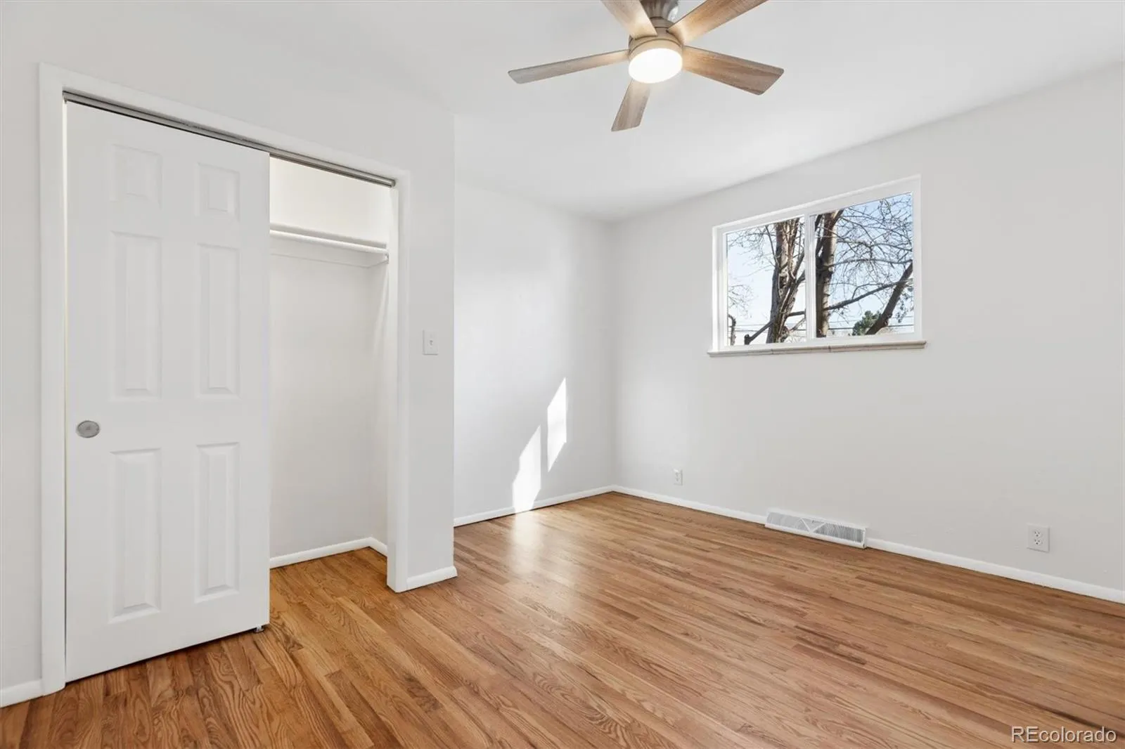 4880 S Cherokee Street Englewood CO 80110 MLS #REC9024268 05152026201434 1600 17