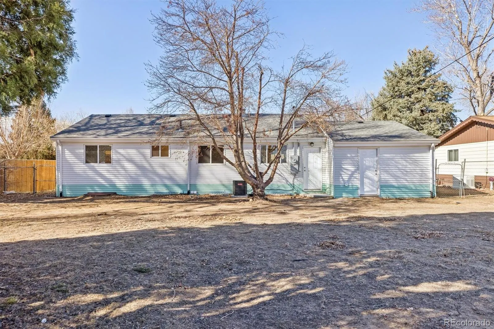 4880 S Cherokee Street Englewood CO 80110 MLS #REC9024268 05152026201434 1600 27