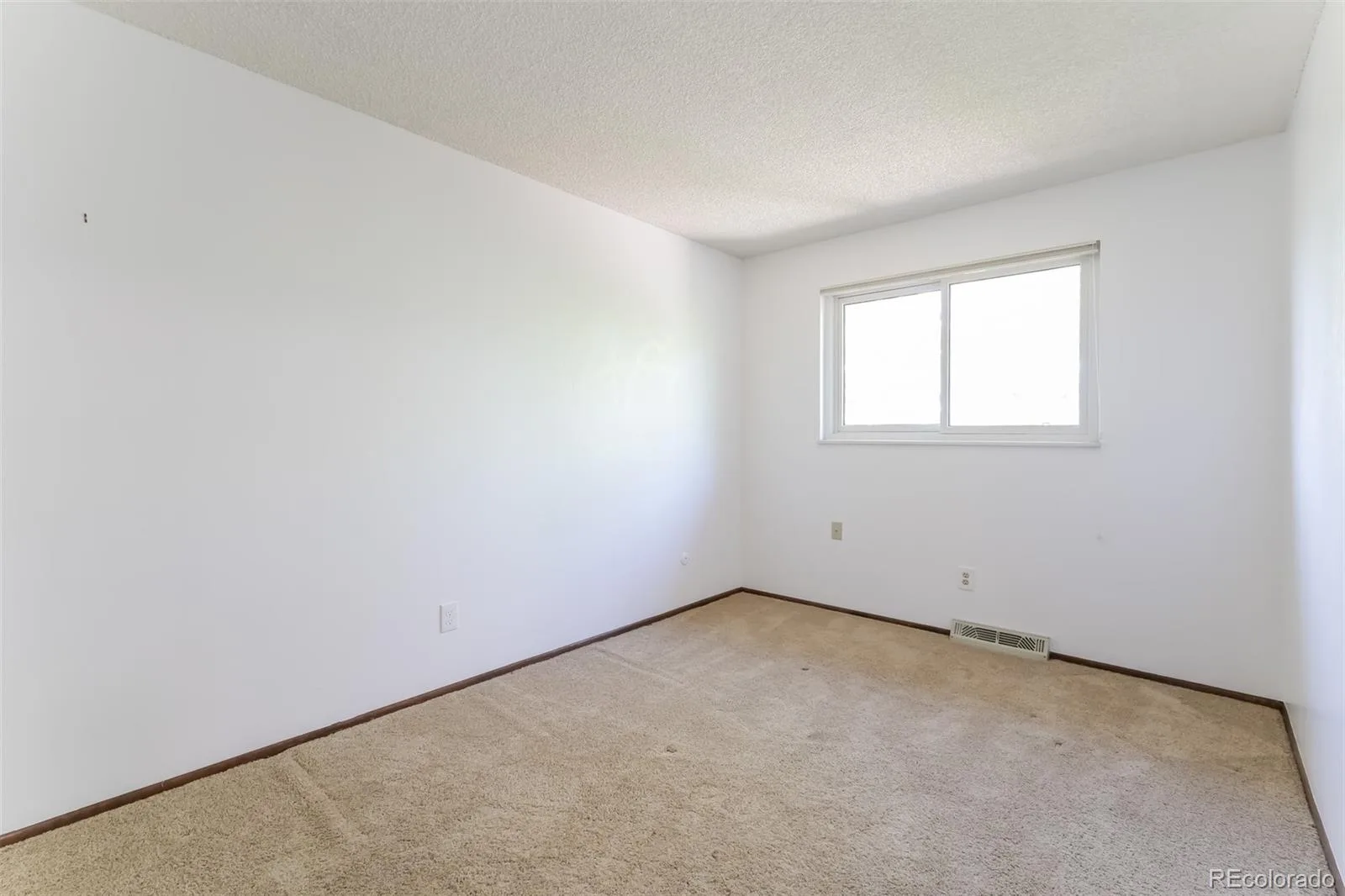 10064 W Lake Drive Littleton CO 80127 | MLS #REC9024537 06152026195039 1600 14