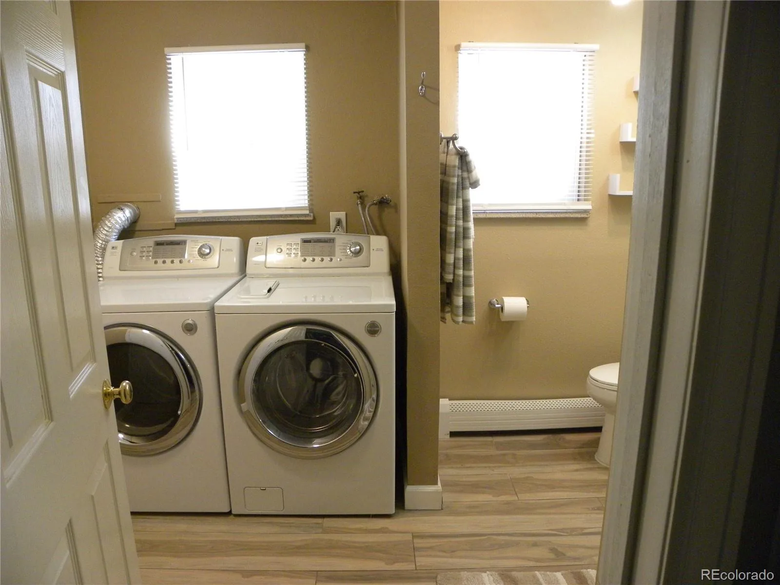 13204 E Parkview Drive Aurora CO 80011 | MLS #REC9026955 09302026095459 1600 3