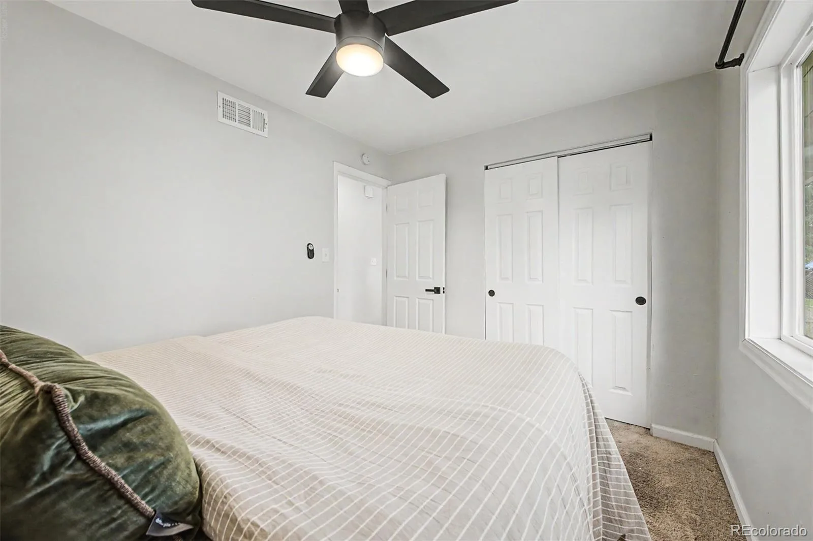 939 Terry Street Golden CO 80401 MLS #REC9027880 06112026170147 1600 18