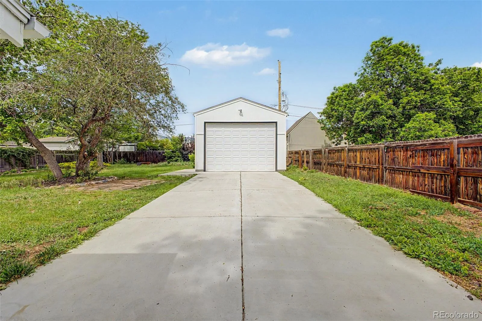 939 Terry Street Golden CO 80401 MLS #REC9027880 06112026170147 1600 27