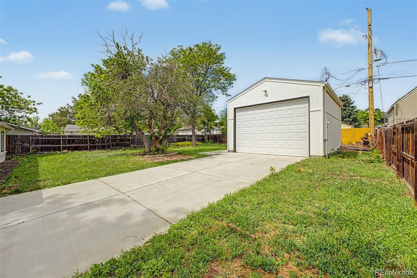 939 Terry Street Golden CO 80401 MLS #REC9027880 06112026170147 1600 28