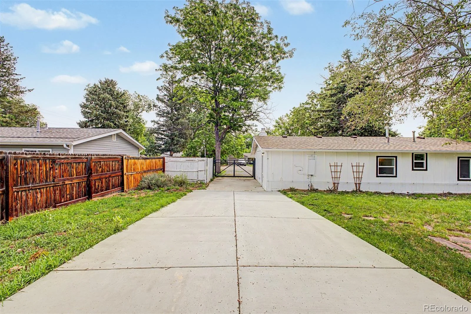 939 Terry Street Golden CO 80401 MLS #REC9027880 06112026170147 1600 29