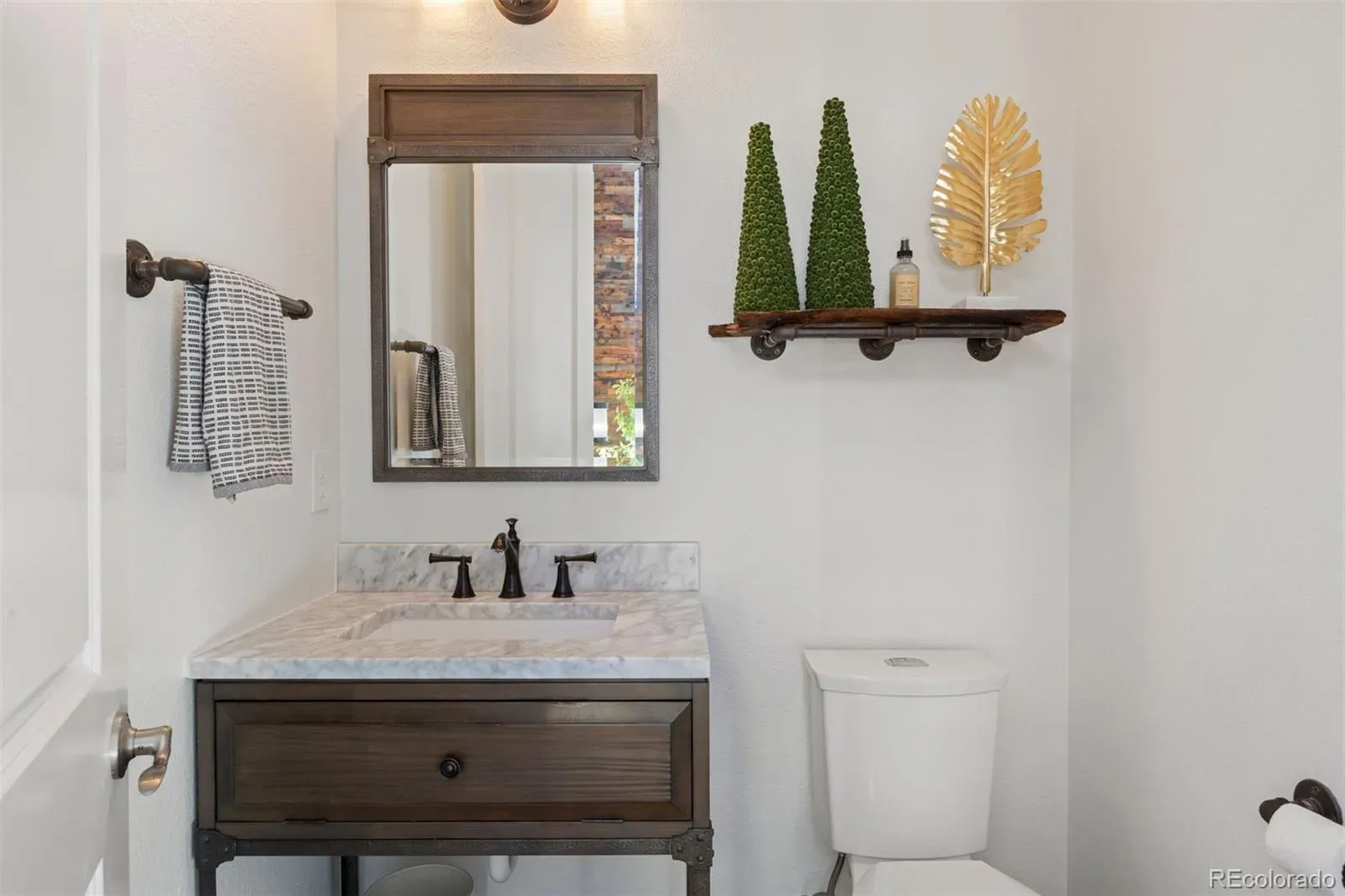 03242026020750 1600 18