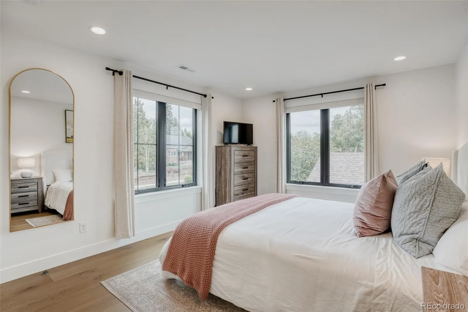 4500 W 31st Avenue Denver CO 80212 MLS #REC9029953 05222026020448 1600 27