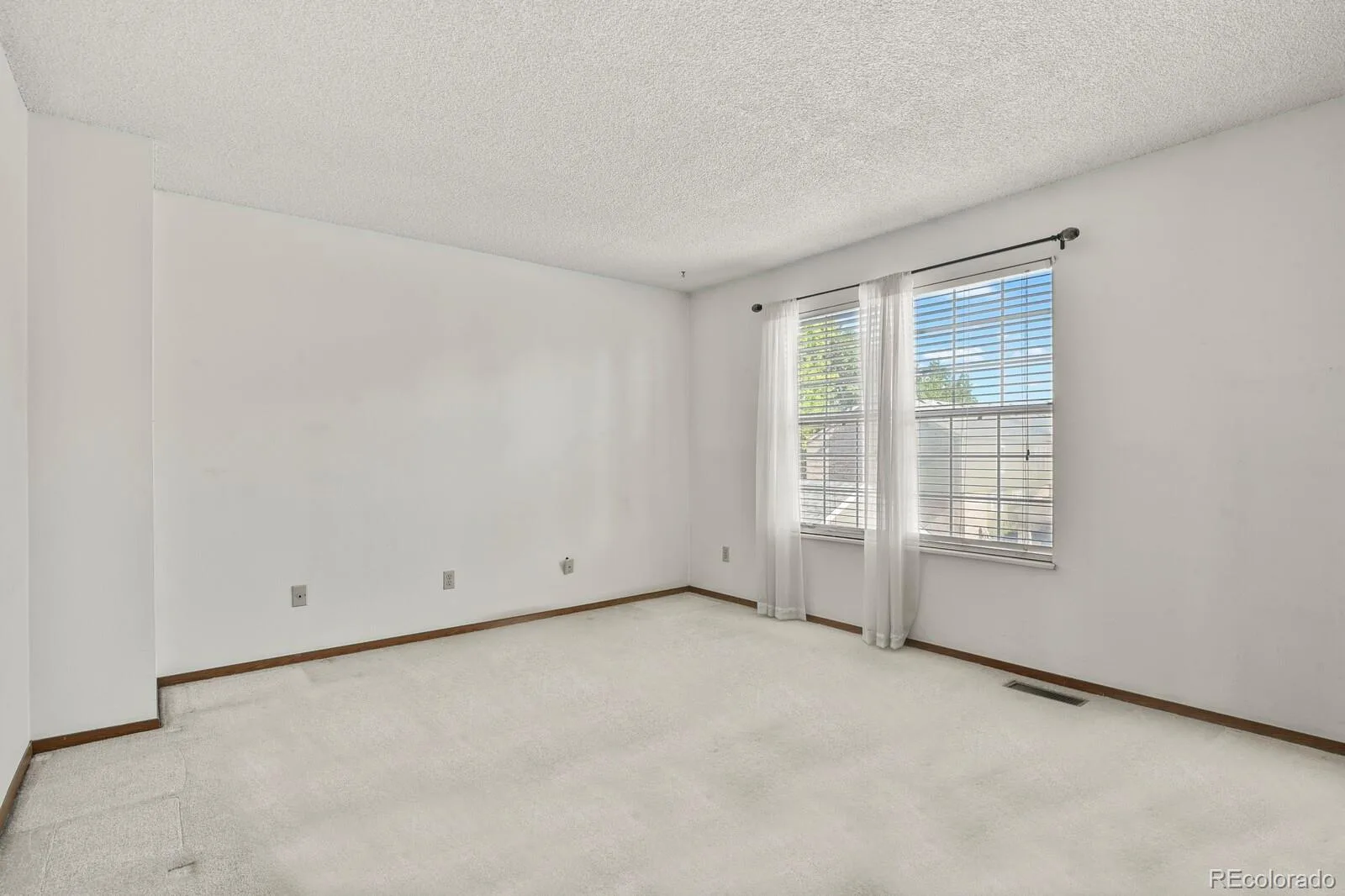 3471 S Ammons Street #12-2 Denver CO 80227 | MLS #REC9030358 07222026175124 1600 15