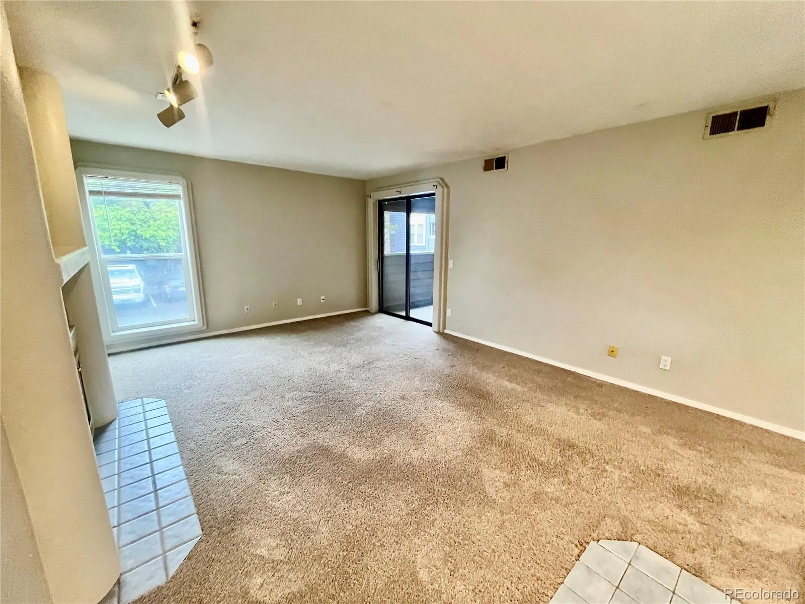 9797 E Peakview Avenue #C05 Englewood CO 80111 MLS #REC9032305 05072026191322 1600 10
