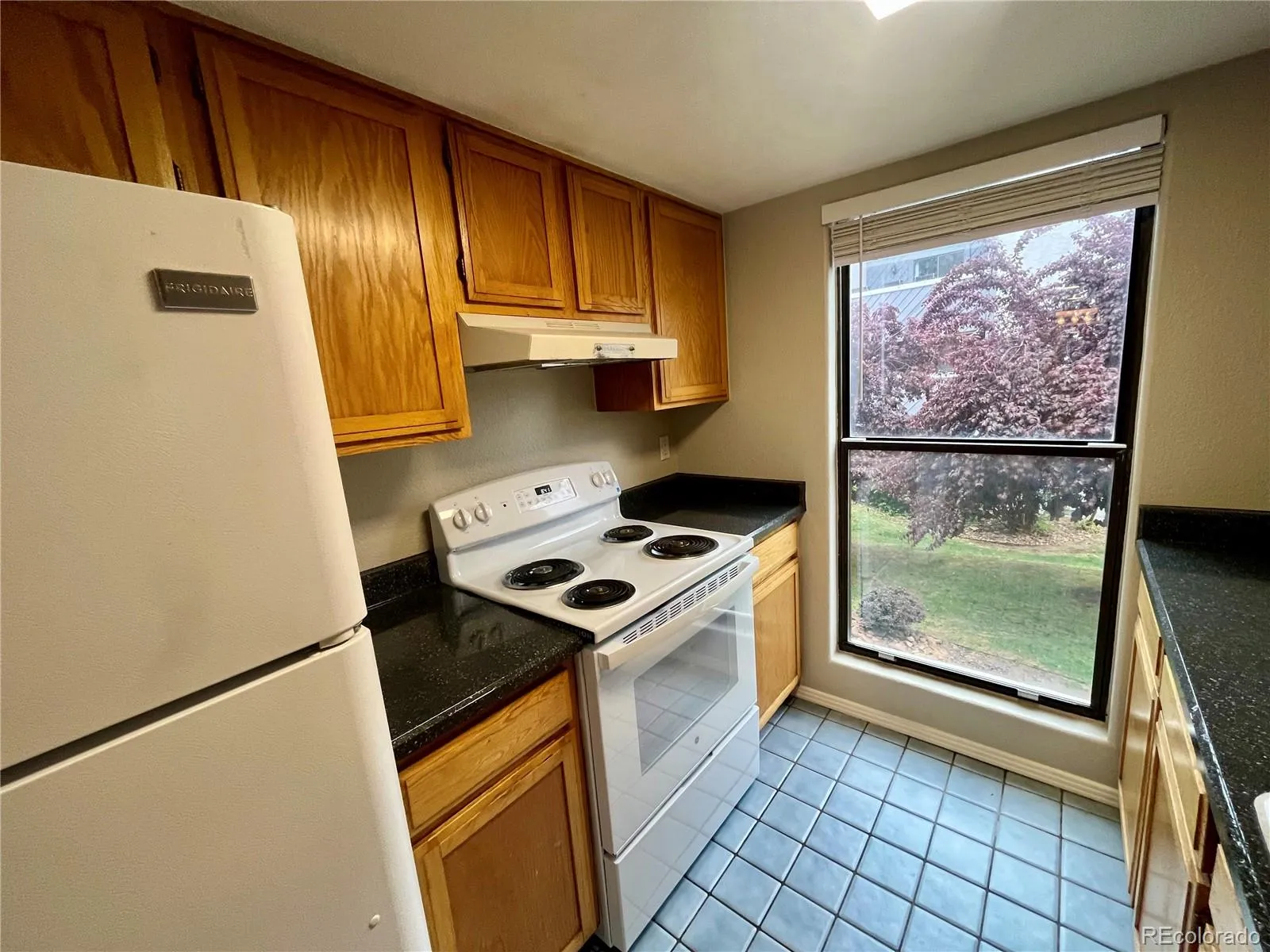 9797 E Peakview Avenue #C05 Englewood CO 80111 MLS #REC9032305 05072026191322 1600 5