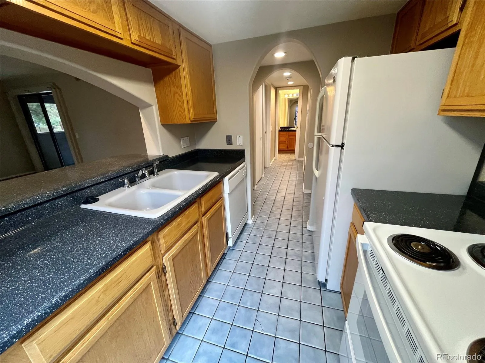 9797 E Peakview Avenue #C05 Englewood CO 80111 MLS #REC9032305 05072026191322 1600 7