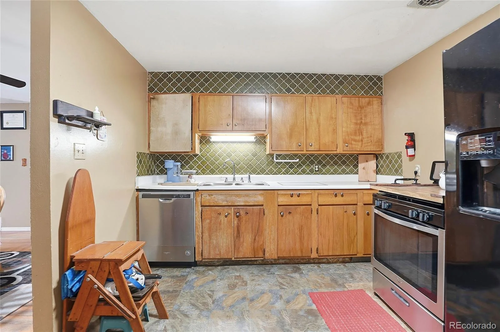 6895 W Bayaud Avenue Denver CO 80226 | MLS #REC9033617 06292026230259 1600 10