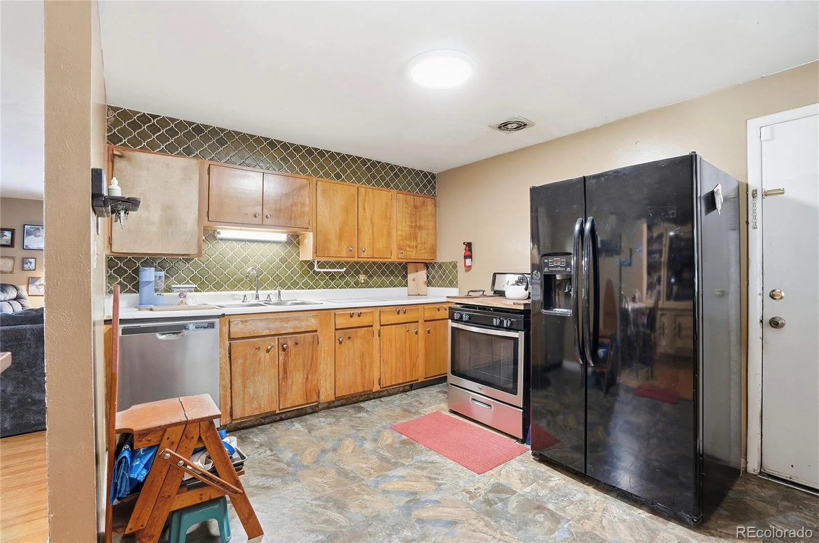 6895 W Bayaud Avenue Denver CO 80226 | MLS #REC9033617 06292026230259 1600 9