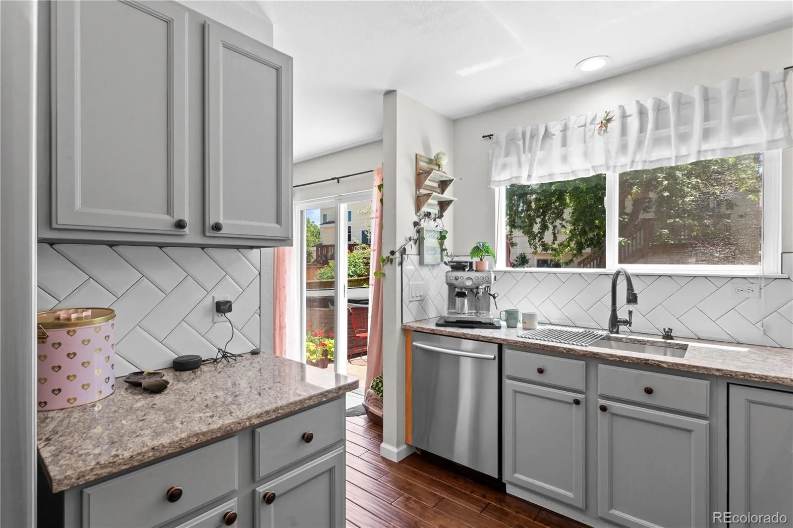 2212 Hyacinth Road Littleton CO 80129 | MLS #REC9034172 06182026191024 1600 14