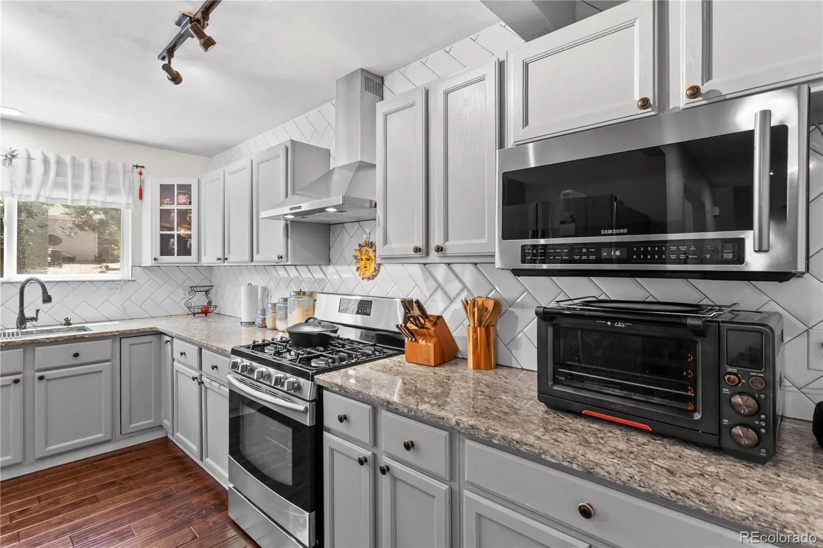 2212 Hyacinth Road Littleton CO 80129 | MLS #REC9034172 06182026191024 1600 15