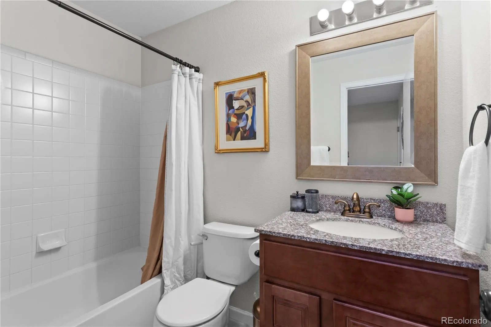 2212 Hyacinth Road Littleton CO 80129 | MLS #REC9034172 06182026191024 1600 17