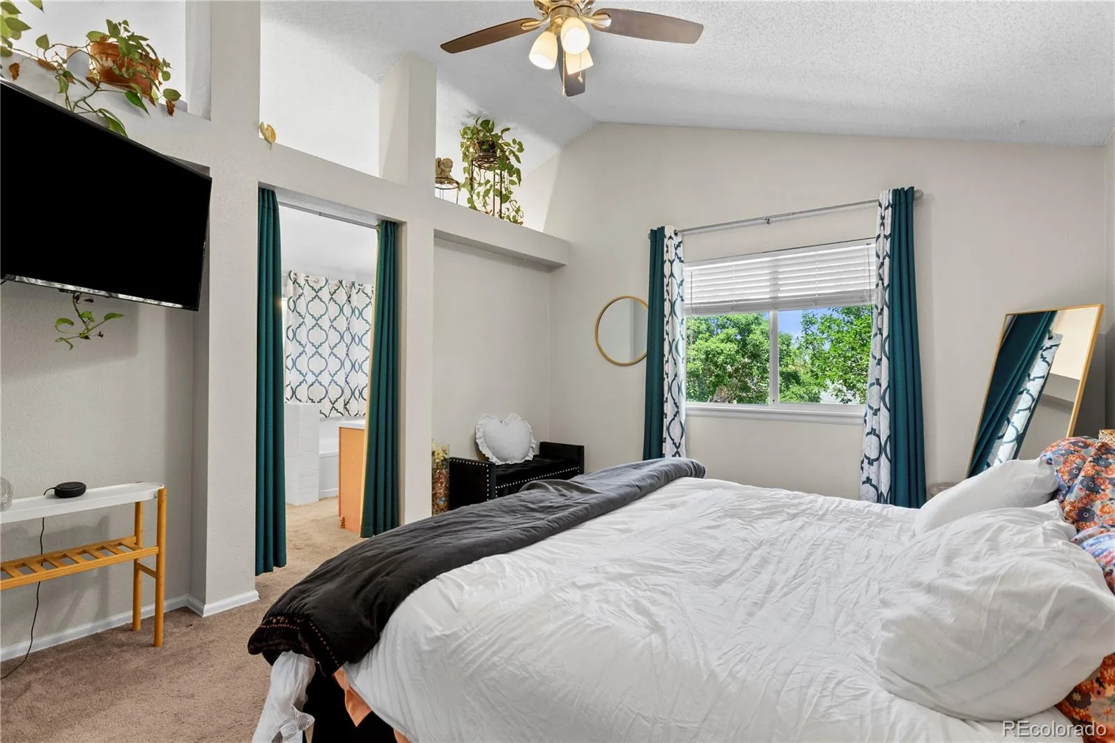 2212 Hyacinth Road Littleton CO 80129 | MLS #REC9034172 06182026191024 1600 21