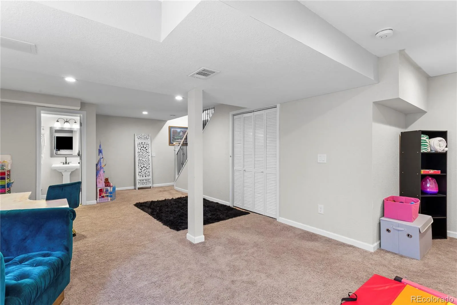 2212 Hyacinth Road Littleton CO 80129 | MLS #REC9034172 06182026191024 1600 36