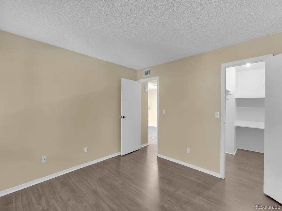 908 S Walden Way #206 Aurora CO 80017 | MLS #REC9034397 04292026224531 1200 17
