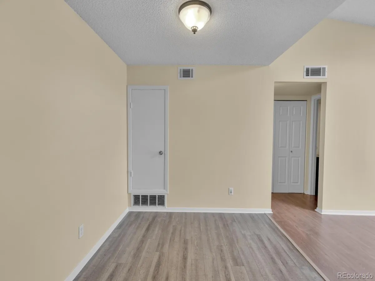 908 S Walden Way #206 Aurora CO 80017 | MLS #REC9034397 04292026224531 1200 9