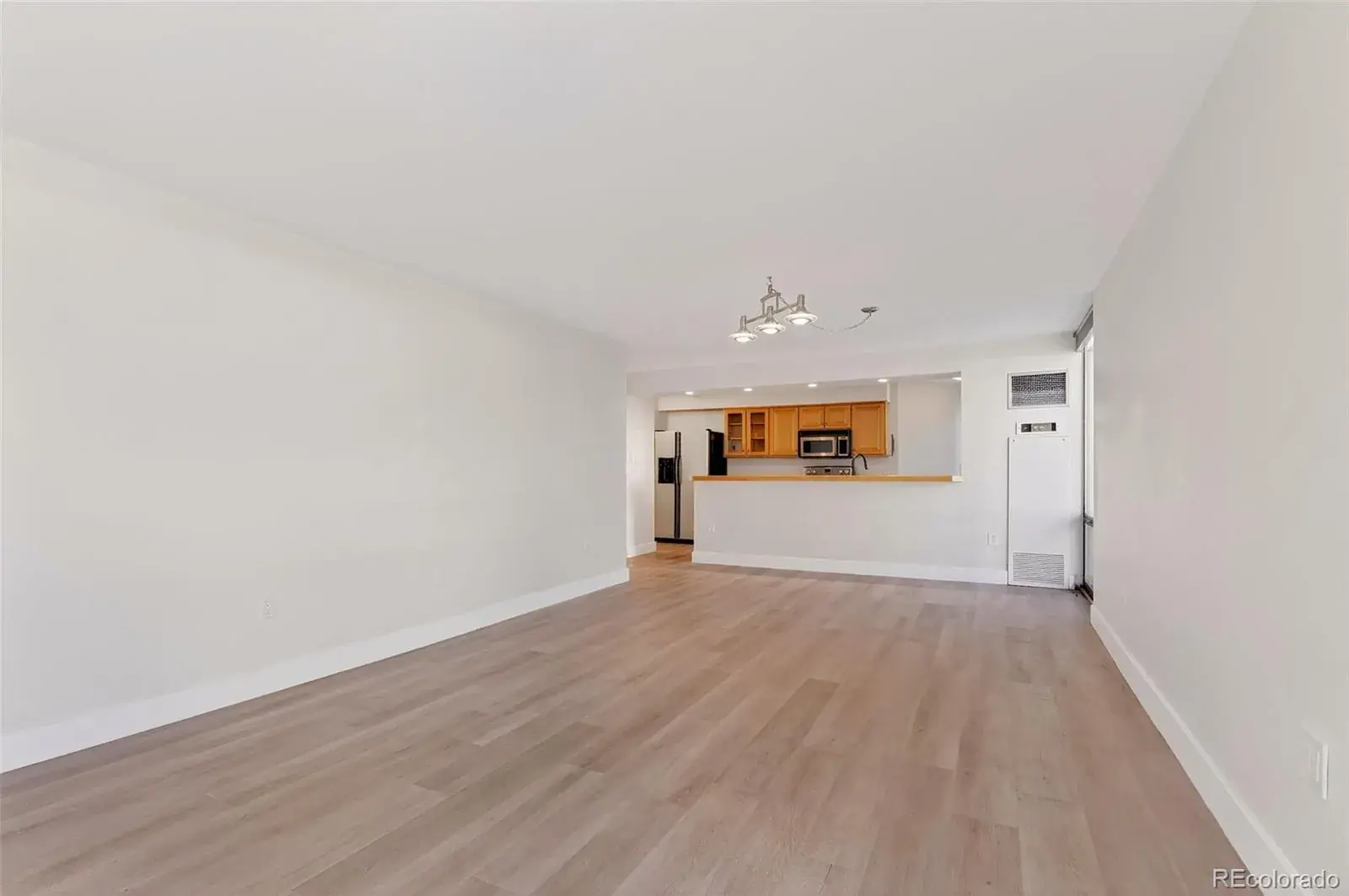 10112025032806 1600 16