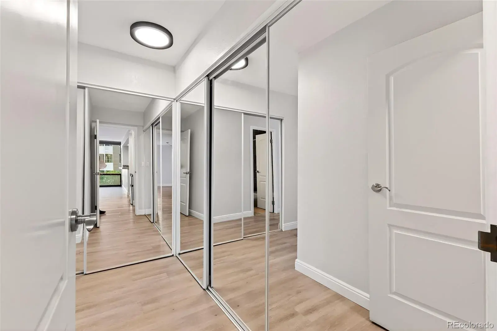 10112025032806 1600 25