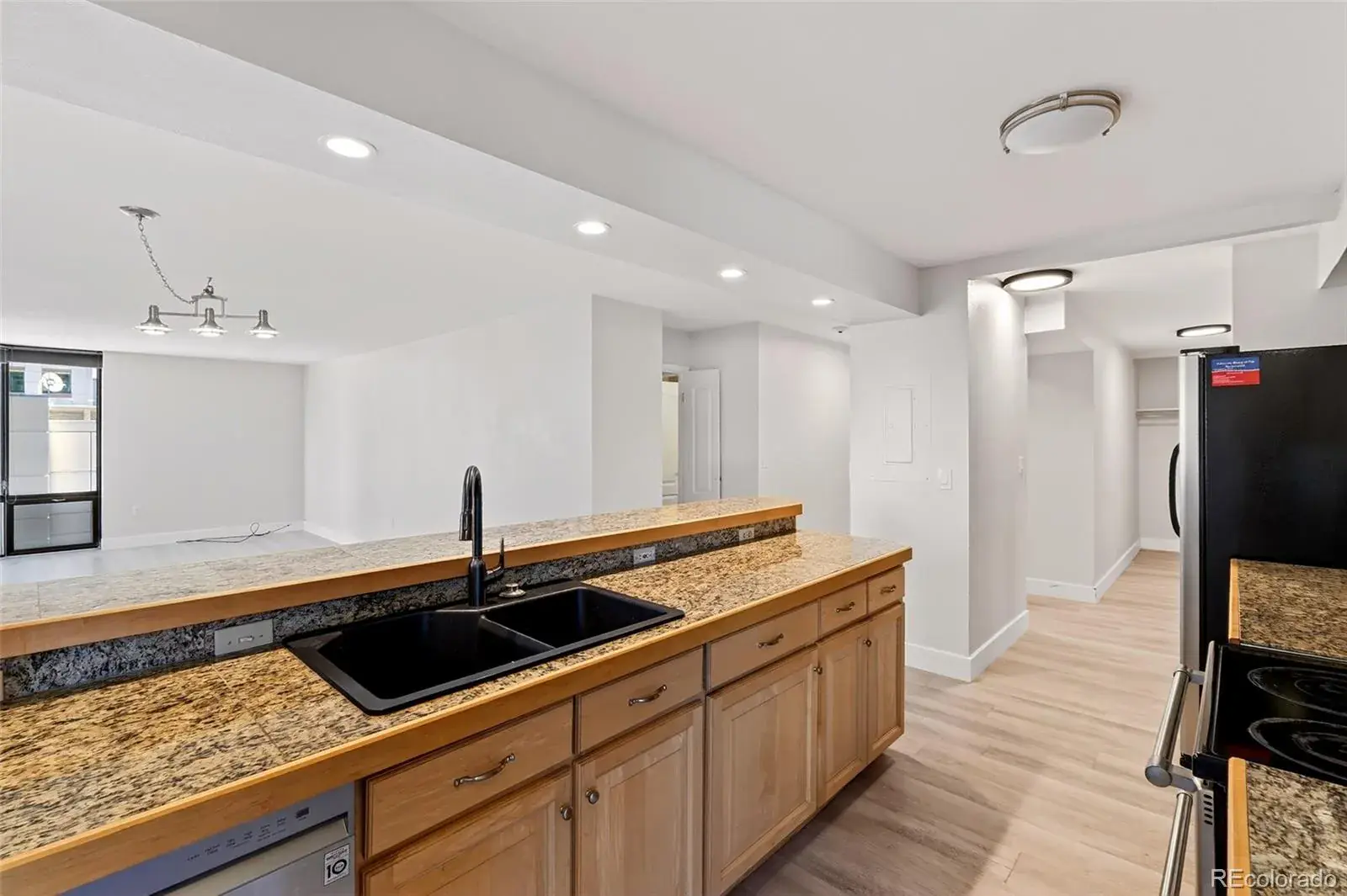 10112025032806 1600 6