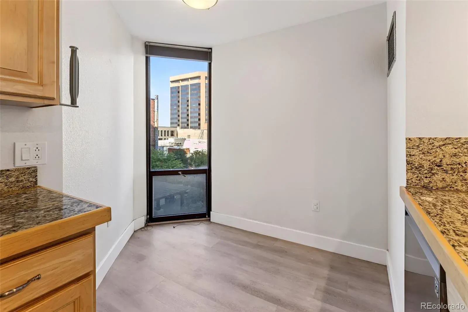 10112025032806 1600 8