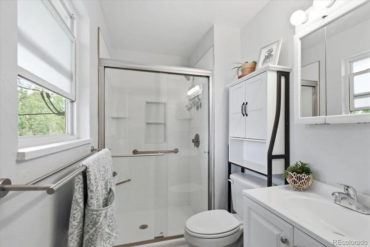 9837 W Arizona Avenue Lakewood CO 80232 | MLS #REC9038413 07302026031527 1200 13