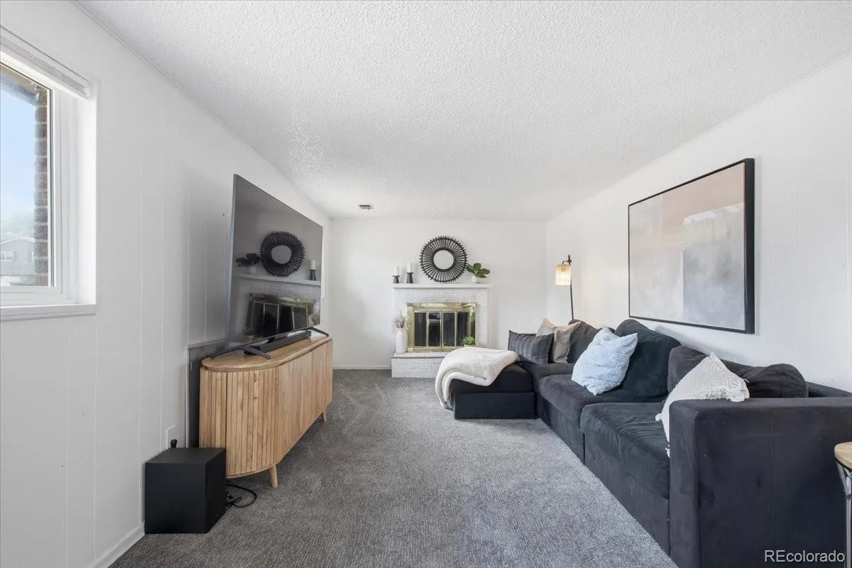9837 W Arizona Avenue Lakewood CO 80232 | MLS #REC9038413 07302026031527 1200 14