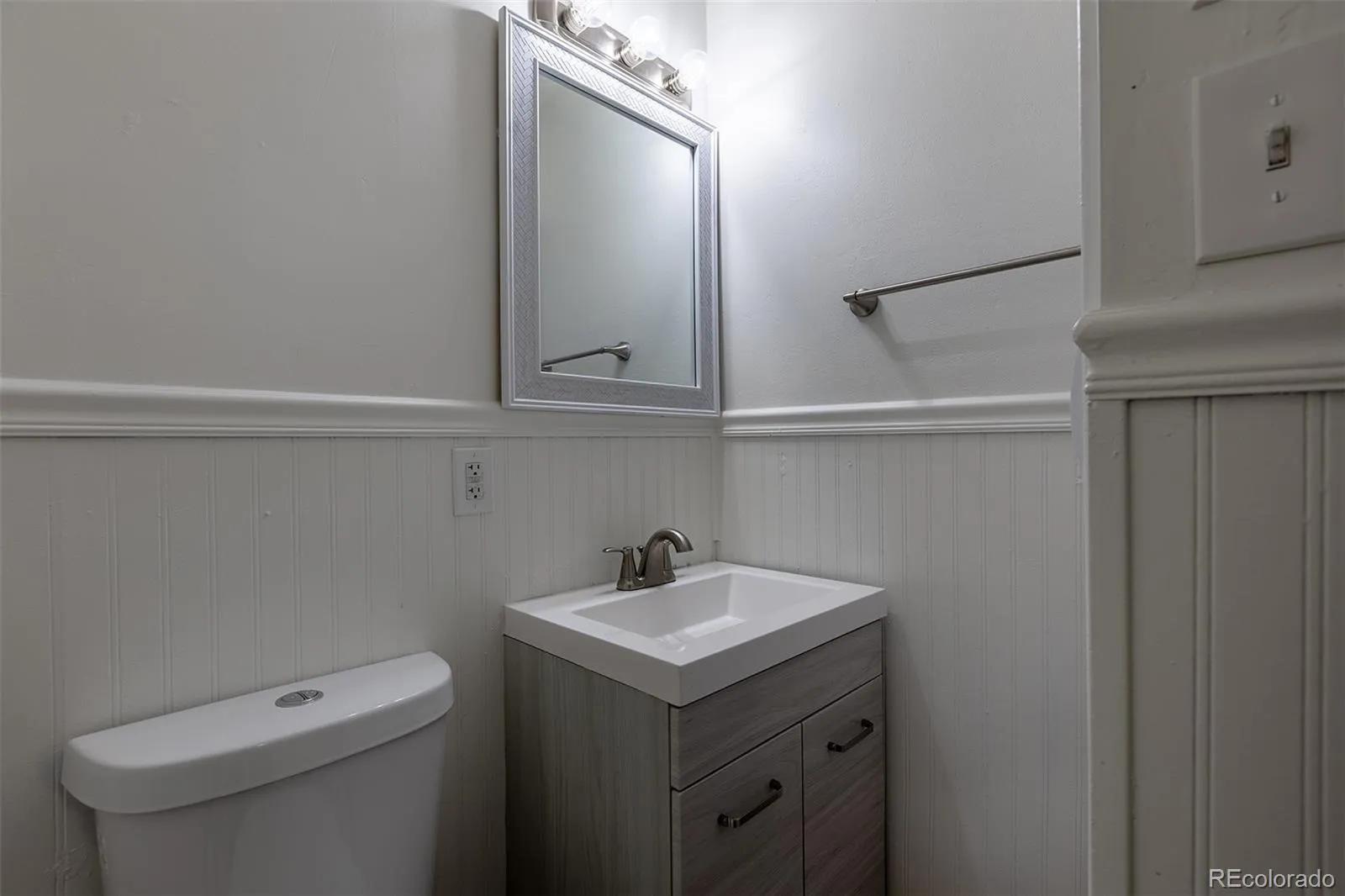 5810 S Greenwood Street Littleton CO 80120 | MLS #REC9039370 05072026021231 1600 21