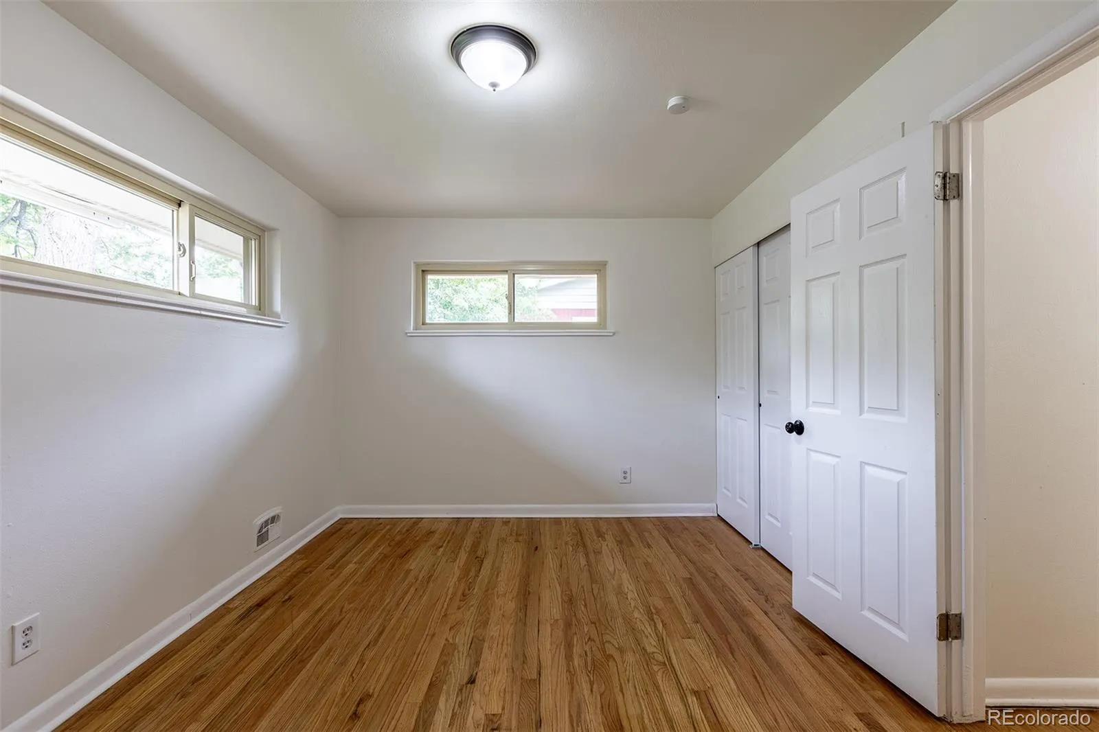 5810 S Greenwood Street Littleton CO 80120 | MLS #REC9039370 05072026021231 1600 34