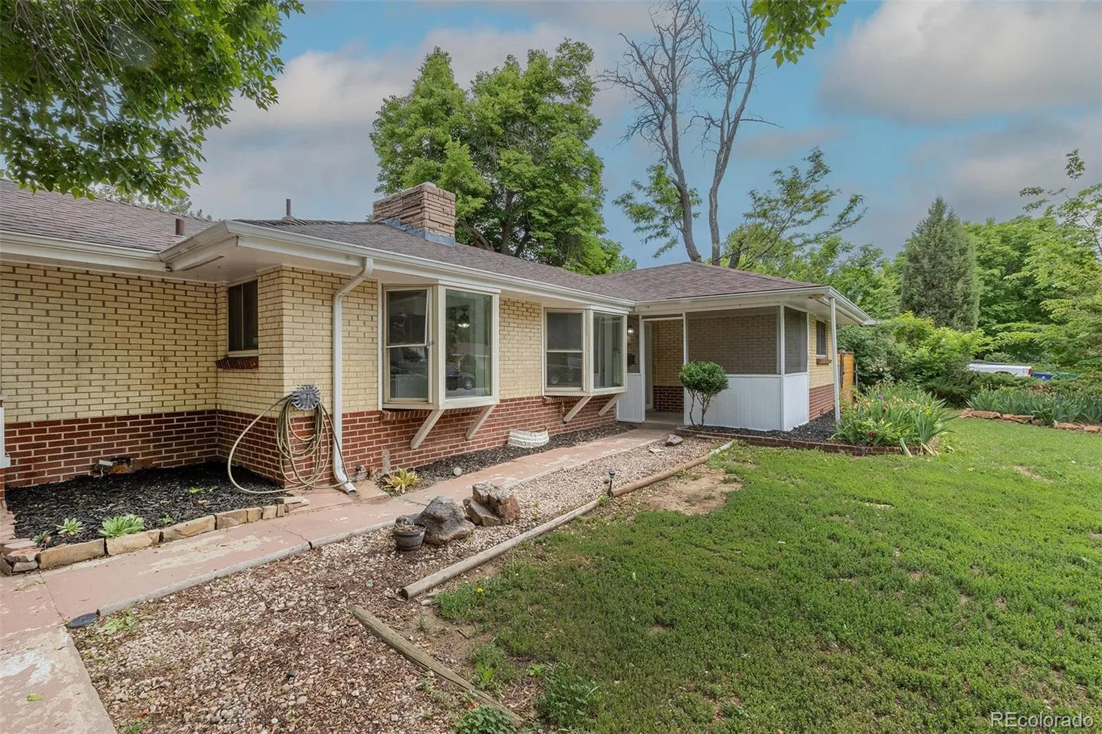 5810 S Greenwood Street Littleton CO 80120 | MLS #REC9039370 05072026021231 1600 4