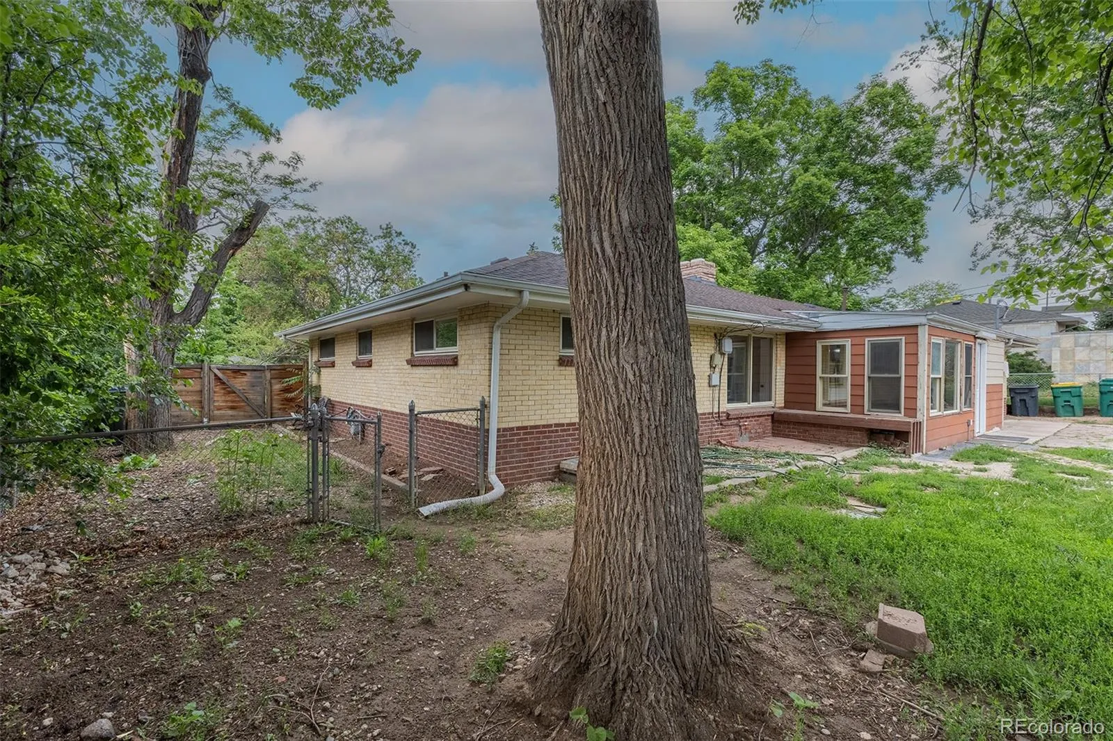 5810 S Greenwood Street Littleton CO 80120 | MLS #REC9039370 05072026021231 1600 41