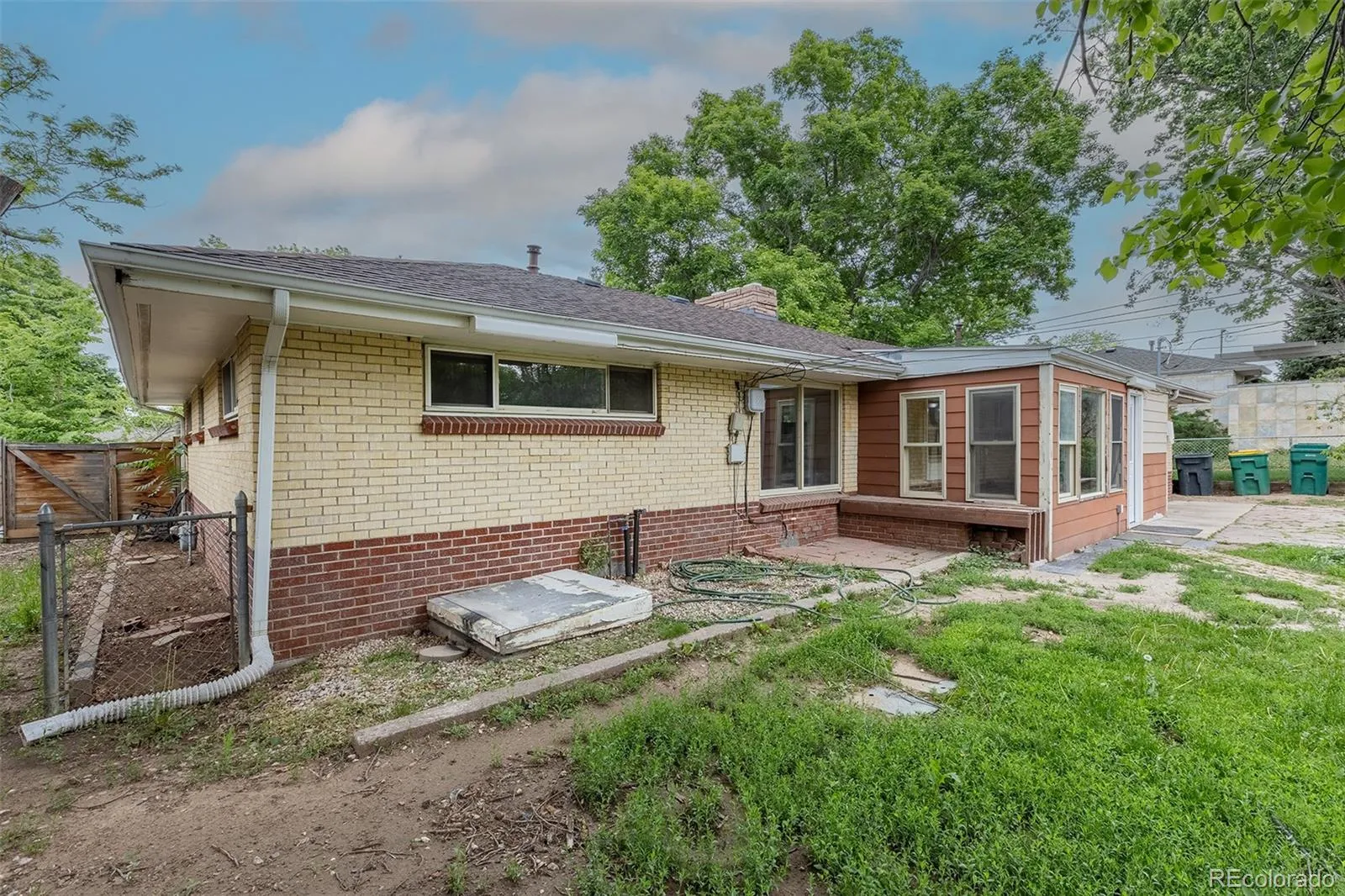 5810 S Greenwood Street Littleton CO 80120 | MLS #REC9039370 05072026021231 1600 42