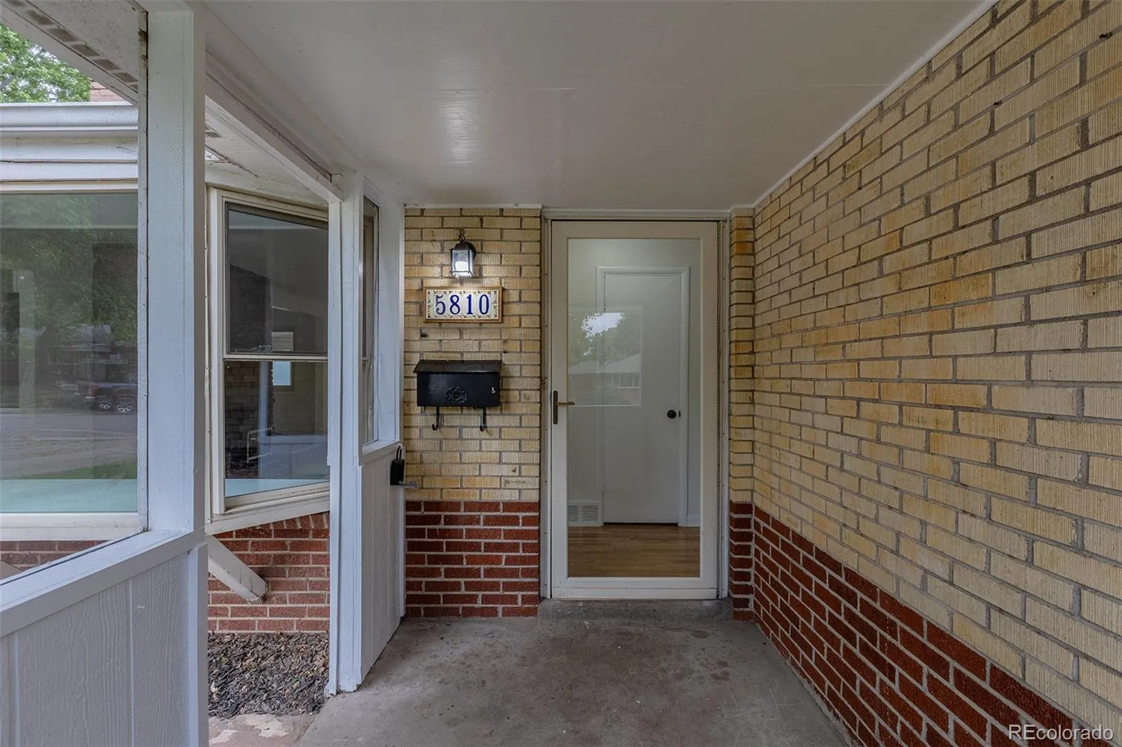 5810 S Greenwood Street Littleton CO 80120 | MLS #REC9039370 05072026021231 1600 5