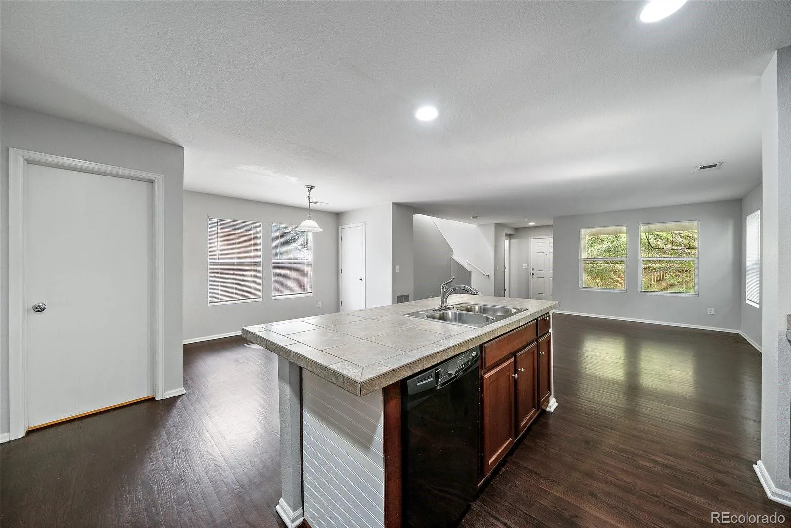 8140 E 29th Place Denver CO 80238 | MLS #REC9040090 08182026170835 1600 9