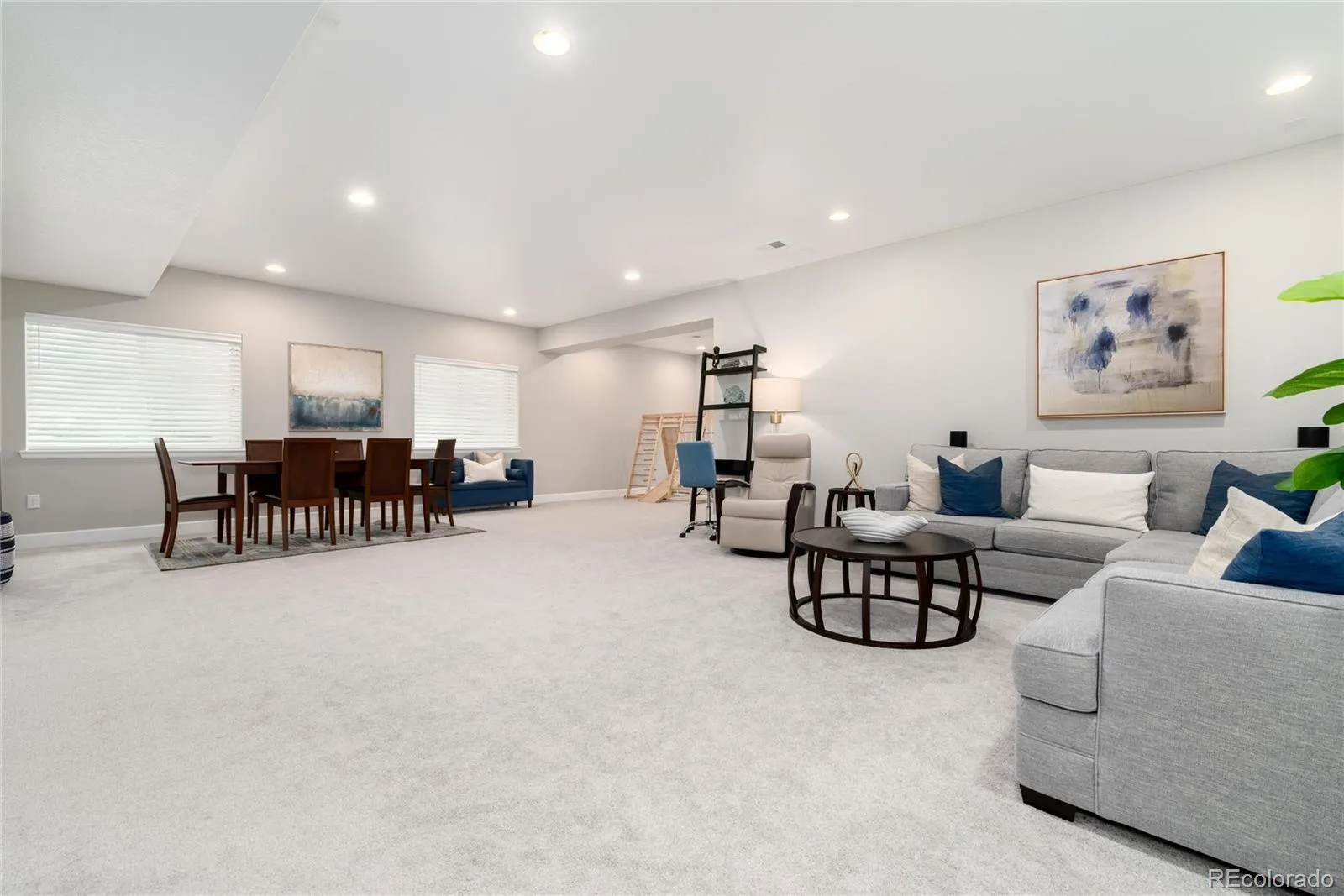27794 E Davies Drive Aurora CO 80016 MLS #REC9040196 05062026231823 1600 36