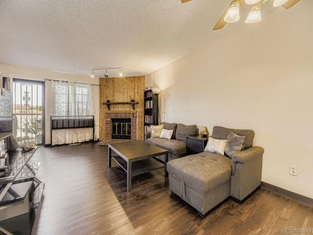 17191 E Baltic Drive #E Aurora CO 80013 MLS #REC9040429 12302025004628 1200 3