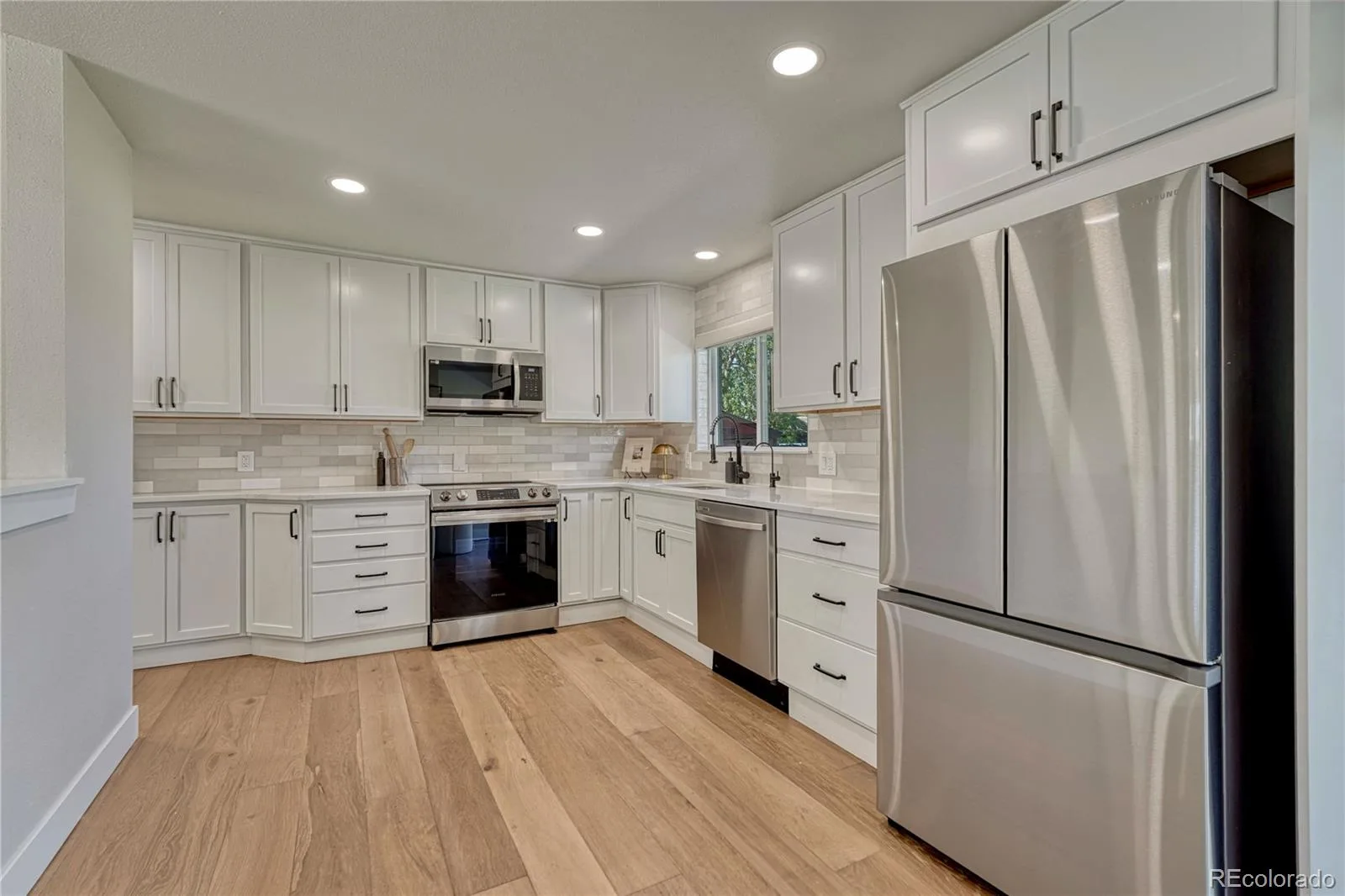 6945 S Clermont Drive Centennial CO 80122 | MLS #REC9041628 10152026234904 1600 12