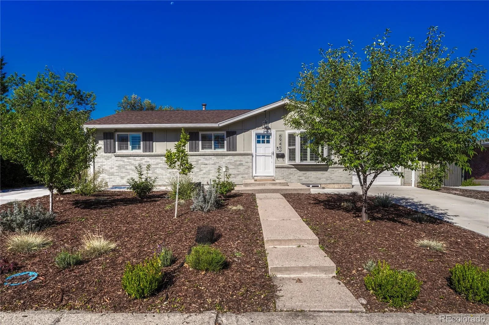 6945 S Clermont Drive Centennial CO 80122 | MLS #REC9041628 10152026234904 1600 2