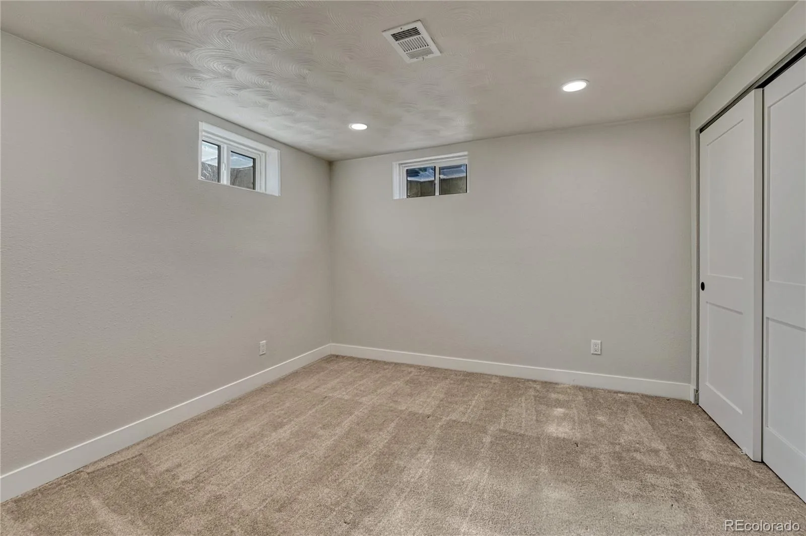 6945 S Clermont Drive Centennial CO 80122 | MLS #REC9041628 10152026234904 1600 29